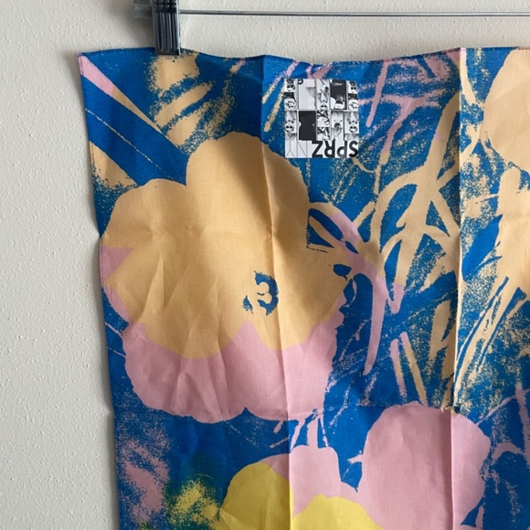 Andy Warhol flowers bandana Uniqlo Sprz - Picture 2 of 8